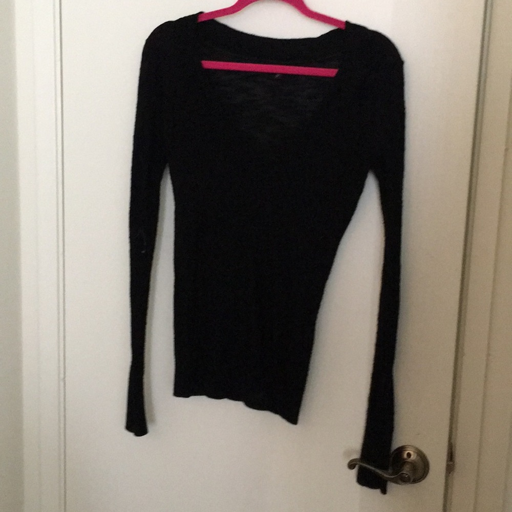 Black crew neck sweater